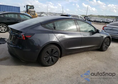 2025 Tesla Model 3 from USA, damaged, VIN 5YJ3E1EA9SF972013